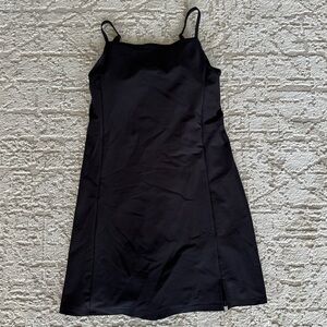 Old navy black athletic dress with shorts